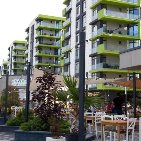Lägenhet Luxury Suits - Cu Piscina Gym Restaurante In Prima Linie La Mare Năvodari