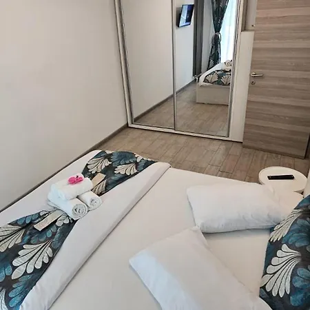Alezzi Luxury Apartamente-resort Cu Piscina Gym Restaurante In Prima Linie La Mare *